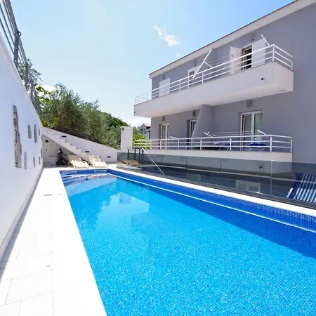 Apartments Makarska Exterior photo