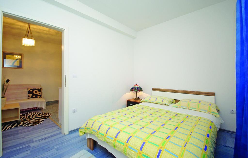 Apartments Makarska *