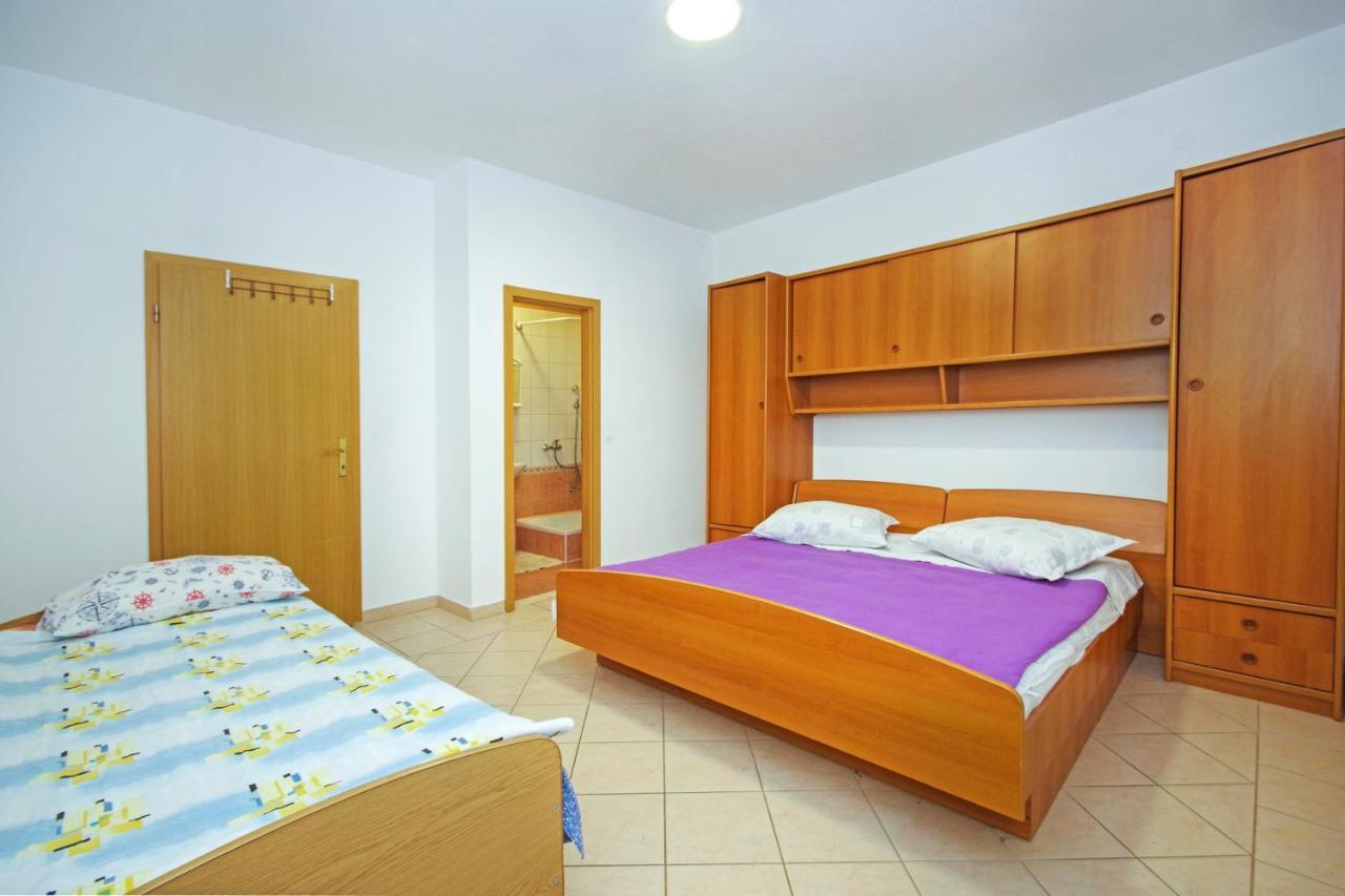 Apartment Apartments Makarska