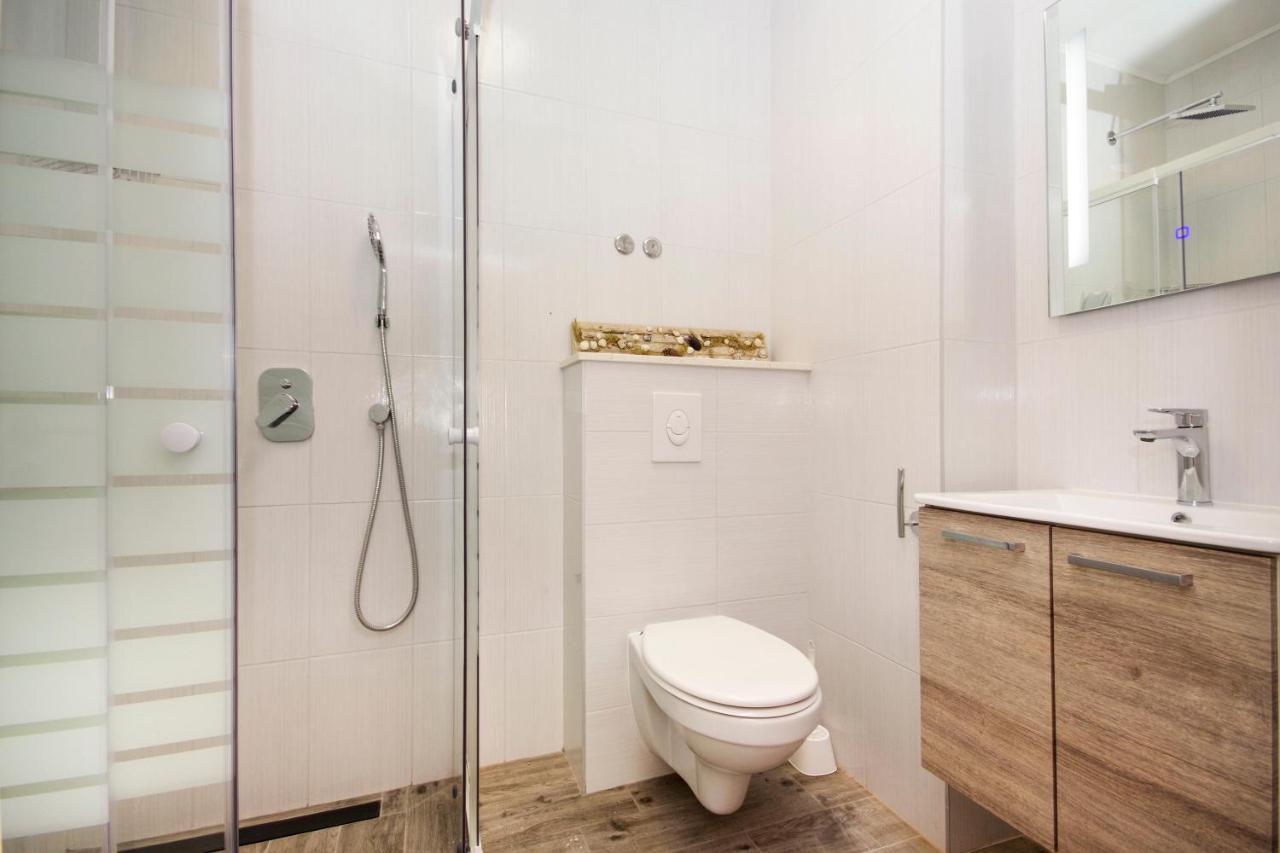 Apartments Makarska *